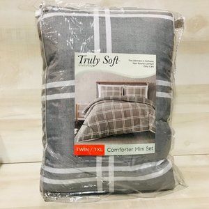 Truly Soft Everyday Twin Extra Long Leon Plaid Comforter Set Gray